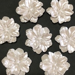 4pcs・氷のようなフラワーカボション（ホワイト）d-92