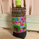 レトロお花のペットボトルカバー　レトロお花ブルー1