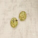 8月の誕生石┃ペリドットの一粒イヤリング/ピアス┃オーバル