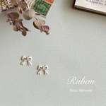リボン/ホワイト/刺繍アイロンワッペン 2枚セット