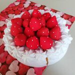 磁石でくっつくシンプルホールケーキ