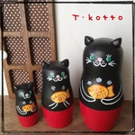 ほかほかタイ焼き＊黒猫マトリョーシカ＊台座付き