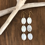 【SALE】stay beachy　＃9（ホワイトシェルのピアス）