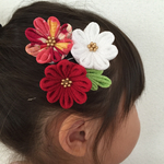 つまみ細工の髪飾り＊3つのお花＊