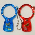 ペットボトルオープナーです。国産のオープナーをシールとレジンでデコっています。