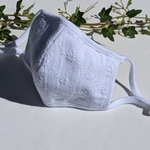 マスク子供用(S)コードストッパー付き/裏水色（立体型/白・小花柄/刺繍レース地）