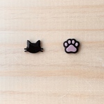 にゃ〜^. .^♡キュートなアシンメトリーピアス、イヤリング(小(黒猫(薄桃 黒)