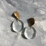 マットゴールドクリアピアス