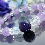 【お得品】美しい大粒 チャロアイト ムーンストーン ラベンダーアメジスト 天然水晶 爽やか 天然石 ブレスレット D92