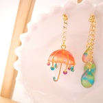 傘×しずく　アシンメトリーノンホールピアス