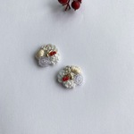 【胡蝶蘭】　ビーズ刺繍　ビーズピアス　刺繍　刺しゅう　手刺繍　