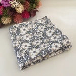 ✴︎送料無料✴︎25×25cm✴︎リバティガーゼハンカチ  メイモリス（グレー）