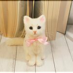 羊毛フェルト　猫　白猫ちゃん　ねこ　ネコ　猫フィギュア