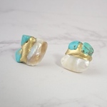 ターコイズ×淡水パール 金継ぎピアス