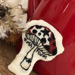 キノコ刺繍バッジ