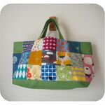 ♪北欧風　四角パッチ　横長　両脇ポケット　トートBAG　帆布　♪　緑　花　