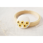 ひまわり たくさん * の刺繍（ポニーフック or ブローチ or ヘアゴム）