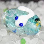 花に白蛇　長玉　薄空マーブル金箔散らし　（花・白）