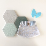 ハンドメイド マスクケース　マスクポーチ　ミナペルホネン　CHECK&STRIPE field of flower ブルー