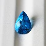 天然石＊ブルーフローライト　カラーチェンジ　梨型　ルース　5.2 ct 