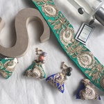 アンティークな『刺繍リボンとビーズ』イヤリング