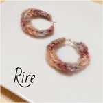 レトロな ほっこりウールピアス