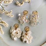 お花タッセルホワイト レジンピアス