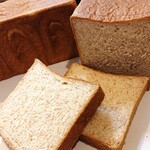 食物繊維たっぷり～卵不使用   全粒粉食パン