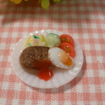 【再販10】目玉焼きハンバーグ☆プレート　樹脂粘土　ミニチュアフード