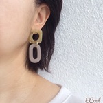 ウッドチタンピアス