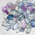 天然石フローライト(ブラジル産)カラーミックス大きめさざれ石 約25g 約6mm～16mm 穴なし 表情豊かな蛍石アクセサリーインテリアレジン素材[sa-200619-01]