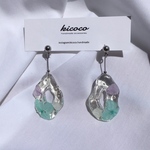 uneune flower （blue ）クリアピアス