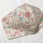 ダブルガーゼのお花柄マスク(生成色)《送料込み》