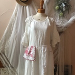 リボン刺繍クロスのワンピース