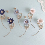 夏色　flower　ノンホール ピアス イヤリング  パール パーツ変更 花  揺れる or ゆらゆら 入学式 ネジバネ 花
