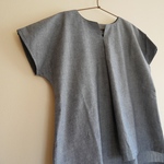 スラッシュあきトップス