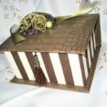 カルトナージュの布箱