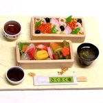 『二段会席弁当～ちらし寿司～♪』（ミニチュアフード）