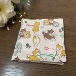 送料無料　ハンカチのような　サニタリーポーチ＆ケース　柴犬とチェックのリバーシブル