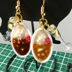 ミニチュアカレー2種とドリンク付のピアス or ストラップ