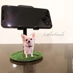 うちの子 スマホスタンド(スマホ・ipad・タブレット可) 芝生でご機嫌♡