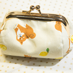 柴犬のぷっくり俵型がま口