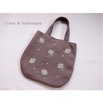 リネン刺繍の丸いぺたんこバッグ（紫陽花・明るい焦げ茶・あずき）