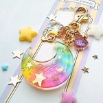 虹色三日月のキーホルダー🌈