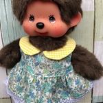 572モンチッチ Ｓサイズ　小花柄のワンピース