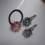 SALE  リバティプリントのつまみ細工