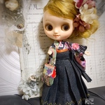 和ここち HAKAMA -流菊-ブライスドール 和装 振り袖 はかま ミディブライス 小さな着物