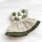 こでまりの刺繍ワンピース