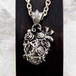 【一点物作品】Four Roses Goth Heart Top カオティックブレインシルバーアクセサリー