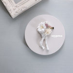 Bella hair clip ( beige )